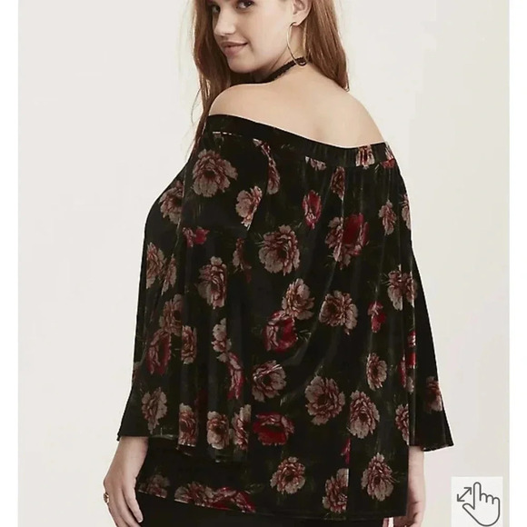 Torrid Floral Print Velvet Off Shoulder Bell Sleeve Top Size 3 - Picture 3 of 8